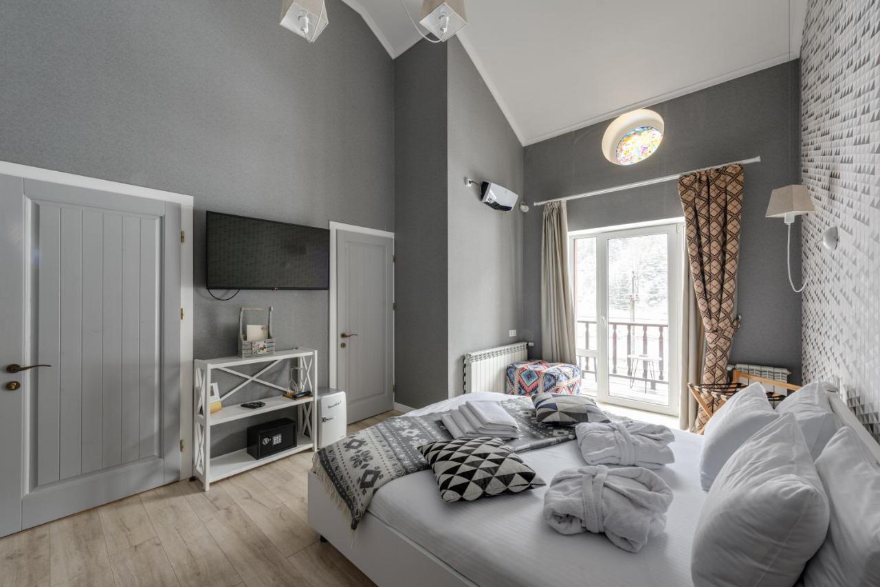 клуб яремчанський Hotel Yaremche